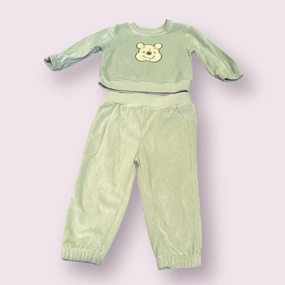 NWOT Disney Baby Light Green Winnie the Pooh Soft Fabric Outfit Size 12 Months
